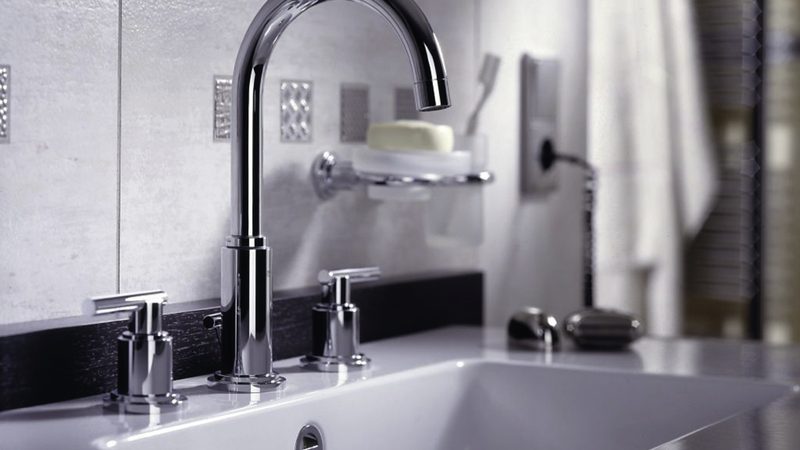 淋浴房玻璃隔断尺寸标准：尺寸解析与选购要点